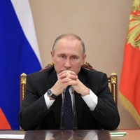 Президент России ввел военное положение в четырех регионах страны